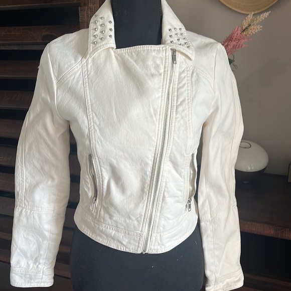 Studded White Jean Jacket - Picture 7 of 8